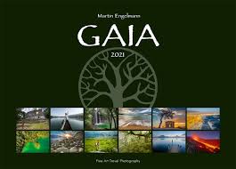 Wed, aug 11, 2021, 2:54pm edt Der Preisgekronte Gaia Fotokalender Von Fotograf Martin Engelmann