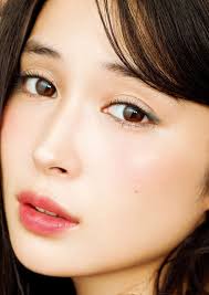 広瀬アリス : 顔アップ特集 [綺麗な女優・アイドル・モデル、芸能人の顔アップ画像研究所（顔面アップ同好会～顔好きによる顔好きのための好きサイト）]