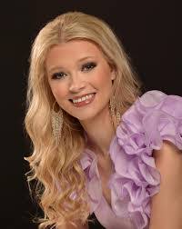 Heather Reimer's Instagram, Twitter & Facebook