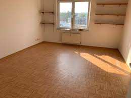 15% der wohnungen sind seniorengerecht, ein zunehmender anteil ist sogar barrierefrei. 1 Zimmer Wohnung Zu Vermieten Ingelheimerstr 3 64295 Darmstadt Darmstadt West Mapio Net