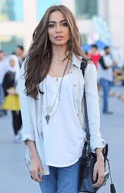 هي شقيقة المحامية مريم المؤمن والفاشينستا فاطمة المؤمن. Ø§Ù„Ù…ÙˆÙ‚Ø¹ Ù†ÙŠÙˆØ² ÙØ§Ø·Ù…Ø© Ø§Ù„Ù…Ø¤Ù…Ù†