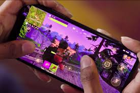Fortnite and pubg mobile hit android in a big way. Fortnite Battle Royale On Ios Is Asking Teens To Stop Playing In Class Polygon