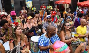 Carnaval 2026 no RJ: blocos de rua hoje, terça-feira, 17 de fevereiro