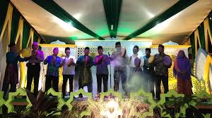 Khotbah tahun baru gereja kristen protestan indonesia pada tahun 1992, gereja mawar sharon membeli lahan seluas 9.870 meter. Tahun Baru 1 Muharram 1441 H Sebagai Momentum Maknai Hidup Dengan Semangat Hijrah Diskominfo