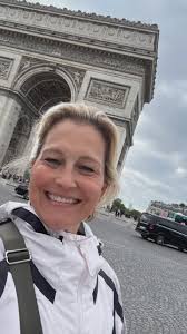 Au revoir Paris. We had fun. Until next time. @livingston_i_presume  🥐🚗❤️💙🤍