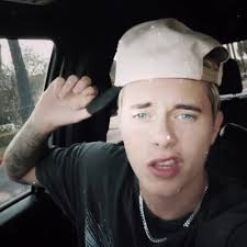 Pineapple Hair Gavin