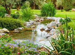 So dichten sie den bachlauf mit teichfolie ab: Bachlauf Selber Bauen Wohnnet At