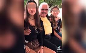 Shawn mendes está dando de qué hablar en las redes sociales luego de que revelara que le gritó a su actual pareja camila cabello por un yogur. Vicente Fernandez En El Ojo Del Huracan Por Presunto Acoso Sexual El Sol De Mexico Noticias Deportes Gossip Columnas