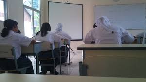 Dokumentasi Pembelajaran Siswa Di Kelas Belajar Berkelas
