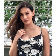 She was born on 7th may 1993 in mumbai, maharashtra, india. Amyra Dastur Movies Biography News Age Photos Videos