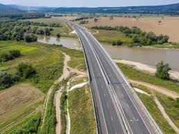 Discover the magic of the internet at imgur, a community powered entertainment destination. Imagini Aeriene De Pe Vestitul Tronson 3 Al AutostrÄƒzii Lugoj Deva Trans Info