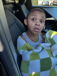 Lost kid in Parkwood Commons?