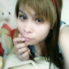 Dewi Wong (@DewiWong29)