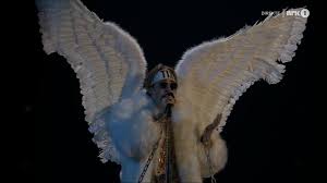 I can't make her stay when i know that she's so far above how could she ever love someone like me? Tix Fremforer Vinnerlaten Fallen Angel Nrk