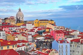 A personalized adventure like no other. Bunte Hauser Von Alfama Lissabon Portugal Lizenzfreie Fotos Bilder Und Stock Fotografie Image 27331925