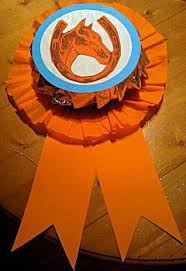 Paardenkop 8 is tezamen met nummer 6 verkocht. Knutselcategorie Sinterklaas Paardenrozet