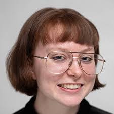 Anna Hurst's Instagram, Twitter & Facebook