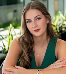 Podcast 359 features #Canucks anthem singer Elizabeth Irving!  https://t.co/xz1VFgtOMJ * Sporting guest visits are powered by  https://t.co/FoLIDeIx4v, Canada's best online dispensary!