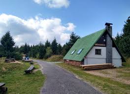 Bartošovice v orlických horách jsou malá pohraniční obec, která leží na pravém břehu divoké orlice v chráněné krajinné oblasti orlické hory. Trekkingbike Hradec Kral Vlak Zamberk Bartosovice Mostowice Mezivrsi Vel Destna Udoli Bele Trebechovice P O Tour 166227