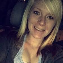 Amanda Moncure's Instagram, Twitter & Facebook