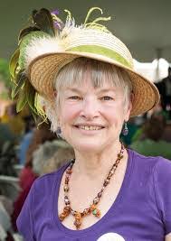 Ellie Shulman's Instagram, Twitter & Facebook