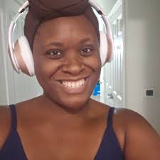 HOPE THIS IS ALLOWED 😬 Hello 😁 Anyone's kids play Roblox, Minecraft? I  have a 14 year old who play