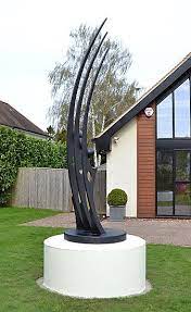 Exterior Sculpture Figurative Art For The Garden Skulpturen Lampen