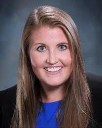 Kelly Irwin's Instagram, Twitter & Facebook