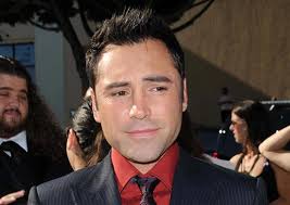 Aquarius is an 'air' sign, and is ruled by the planets saturn and uranus. 15 Of Our Favorite Famous Aquarians Aquarius Celebrities Mamiverse