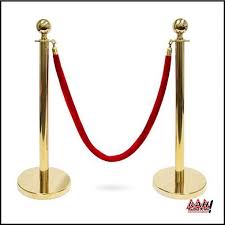Need Some Crowd Control Or Want Your Guests To Feel Like They Are Walking Down The Red Carpet Rent Our Re Crowd Control Crowd Control Barriers Mirror Table