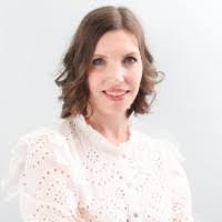 Sandra Grothe's Instagram, Twitter & Facebook