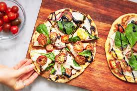 This homemade flatbread pizza recipe will be fun for the whole family! Hips Hearstapps Com Hmg Prod S3 Amazonaws Com I