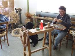 Faute de trouver de la paille pour rempailler ces chaises à l'ancienne , j'ai trouvé de la ficelle de sisal en rouleau dans une. Rempailler Chaises Nantes Loire Atlantique Avh Restauration Chaise
