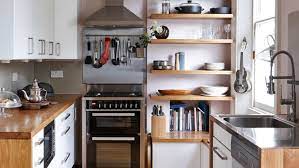 Gunakan material natural pada dinding dan perabot untuk dengan penataan yang tepat, ruang tamu minimalis anda akan memberi nuansa nyaman dan dapat membuat semua orang yang berada di. 7 Siasat Ibu Pintar Mengakali Desain Dapur Kecil