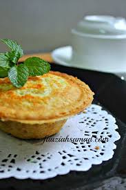 Nasi ayam merupakan antara makanan kegemaran rakyat malaysia. Pai Ayam Garing Guna Pie Maker Elektrik
