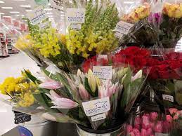 Sign reads fresh flower market. 2018 03 12 Taken Len Busch Flower Bouquet At Shoreview Target 3 Minnesota Grown