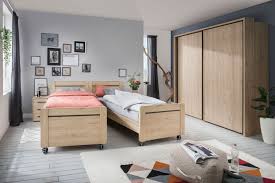 Seit inzwischen 5 generationen verwirklichen wir zahlreiche einrichtungsträume. Wiemann Brussel Senioren Schlafzimmer Set Eiche Mobel Letz Ihr Online Shop