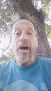 A modo de festejo de los diez años de historia de el Ciclo El Circuito  vamos a ir publicando el día que se hace su fecha unos videos que idearon,  y compilaron @_accionarte y @diegoarbit , De paso ...