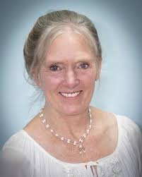 Kari Rollins's Instagram, Twitter & Facebook