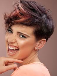 Der bob ist zurecht der klassiker unter den kurzhaarfrisuren.klassisch kinnlang ist er die perfekte look, wenn du dich zum ersten mal von langen haaren verabschiedest. 8 Pixie Frisuren Modische Kurzhaarschnitte Kurzhaarfrisuren Kurzhaarfrisuren Schone Frisuren Kurze Haare Kurzhaarschnitte