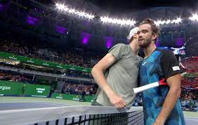Jannik Sinner tops Tomas Machac in Shanghai, sets possible Djokovic clash