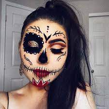 In honor of halloween, here's a tutorial on how to easily do a sugar skull face makeup. How To Diy Sugar Skull Makeup Saubhaya Makeup
