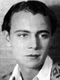 Who is Constance Talmadge dating? Constance Talmadge boyfriend, husband