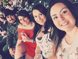 Dalila Esparza (@muffin_boss)