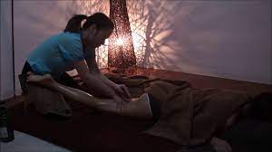 タイ古式マッサージ オイルマッサージ 下半身編【thai massage】 - YouTube