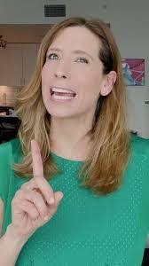 Stephanie Abram's Instagram, Twitter & Facebook