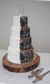 Half Bridal White And Half Camo Wedding Cake Country Wedding Cakes Camo Wedding Cakes Redneck Wedding Cakes