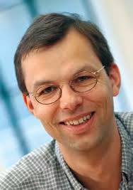 Chancellor opens labs