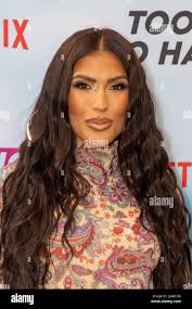 Emily müller -Fotos und -Bildmaterial in hoher Auflösung