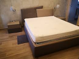 Bellissimo letto originale presotto tondo king size. Meeting Up Presotto Deesup